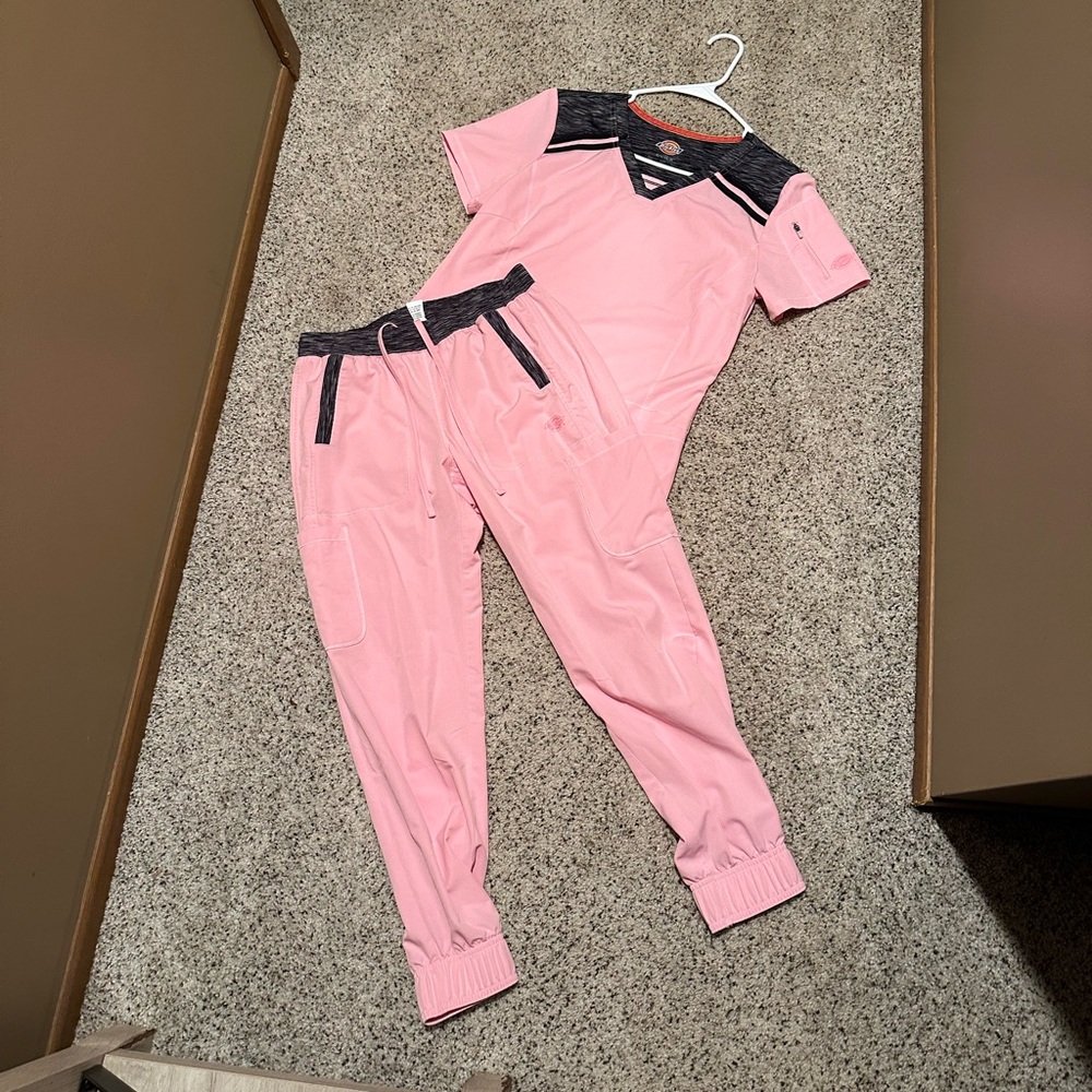 Dickies Scrub set